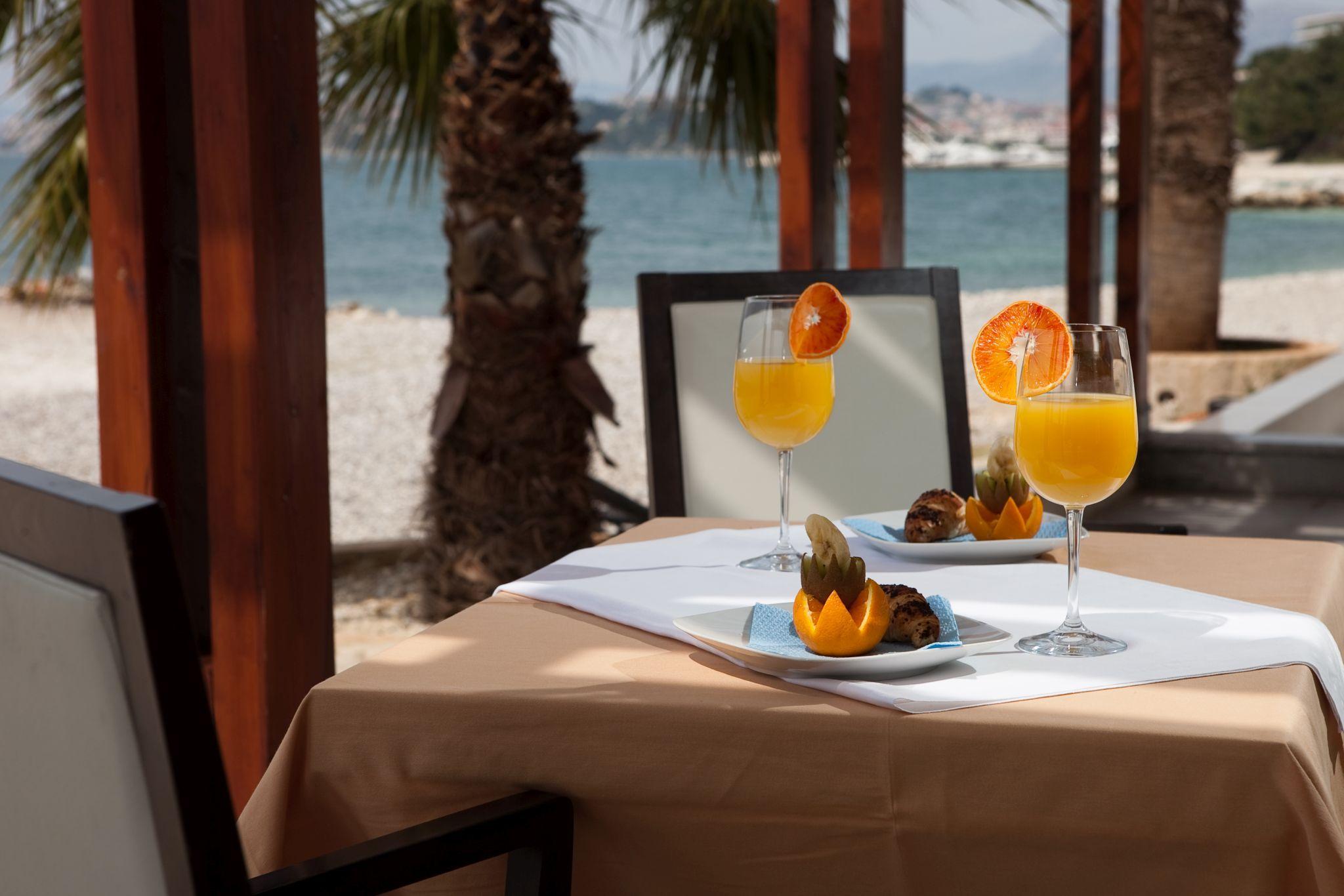 Hotel Gala Split Podstrana Exteriör bild