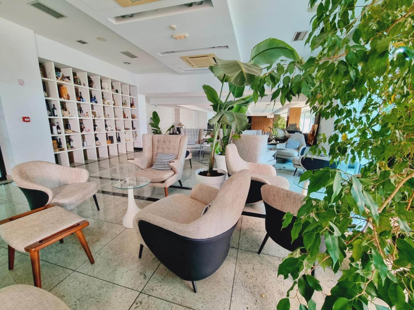 Hotel Gala Split Podstrana Exteriör bild
