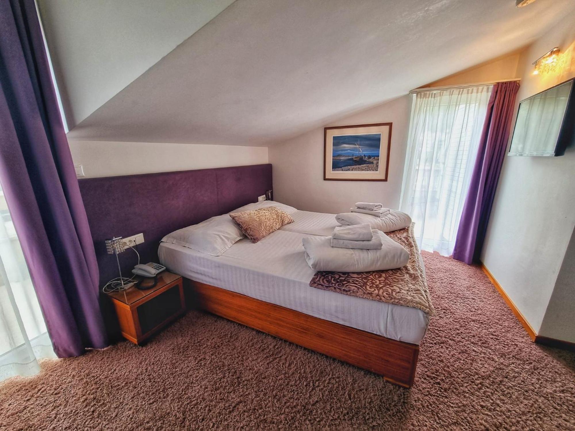 Hotel Gala Split Podstrana Exteriör bild