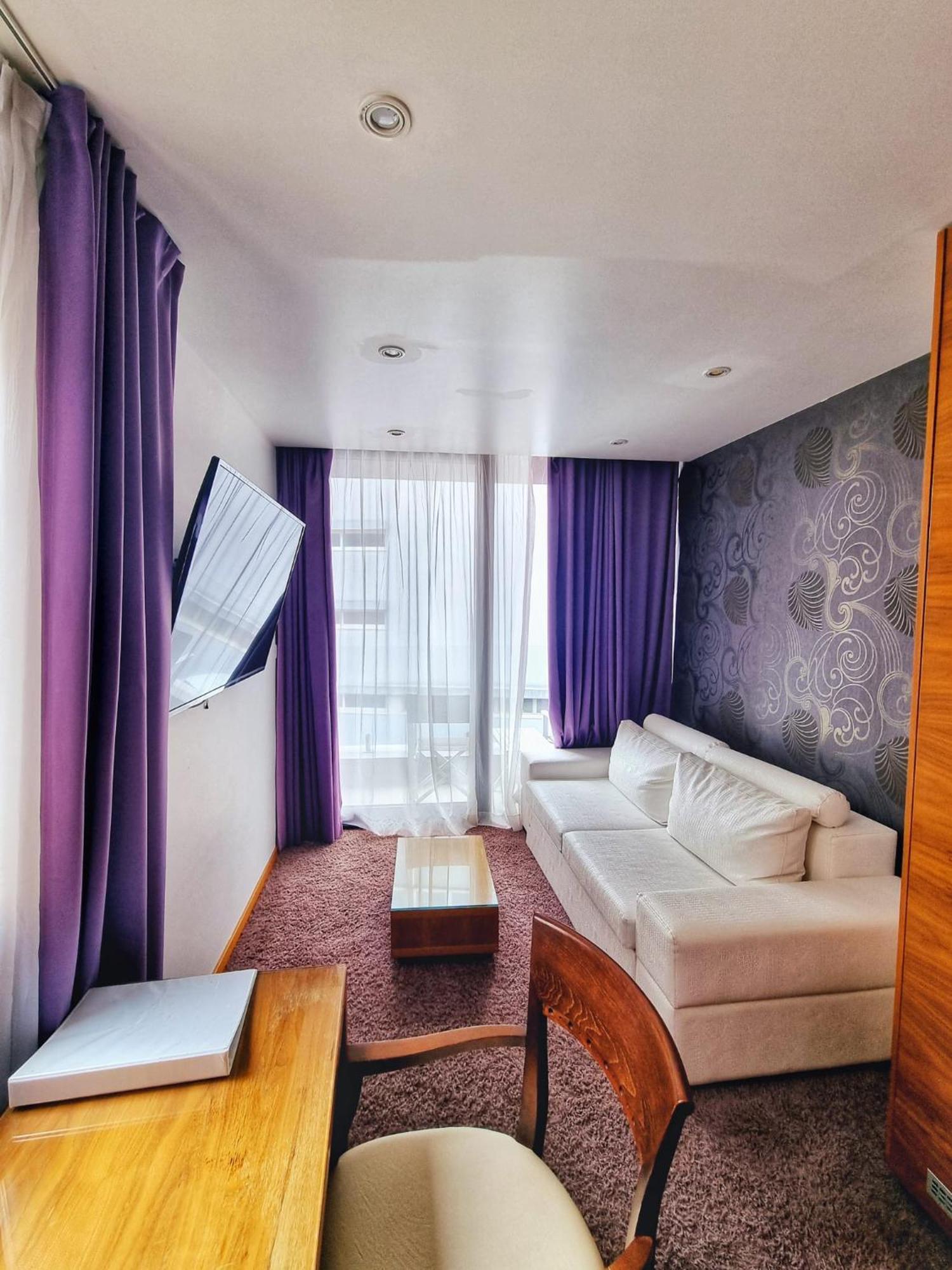 Hotel Gala Split Podstrana Exteriör bild