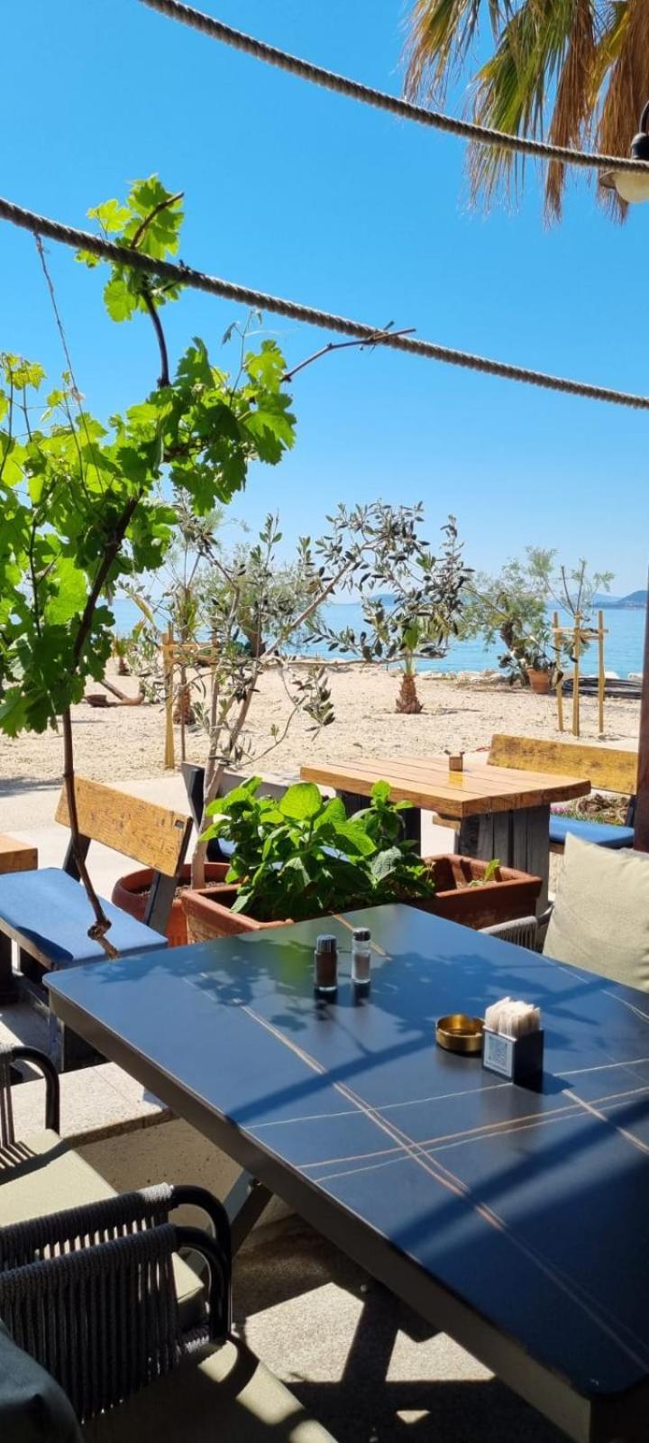 Hotel Gala Split Podstrana Exteriör bild