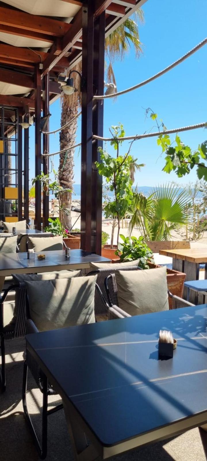 Hotel Gala Split Podstrana Exteriör bild